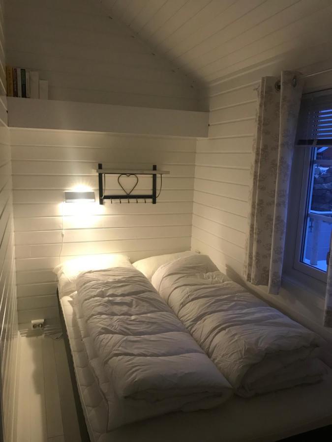 Waterfront Twin Cabin Stamsund Ngoại thất bức ảnh